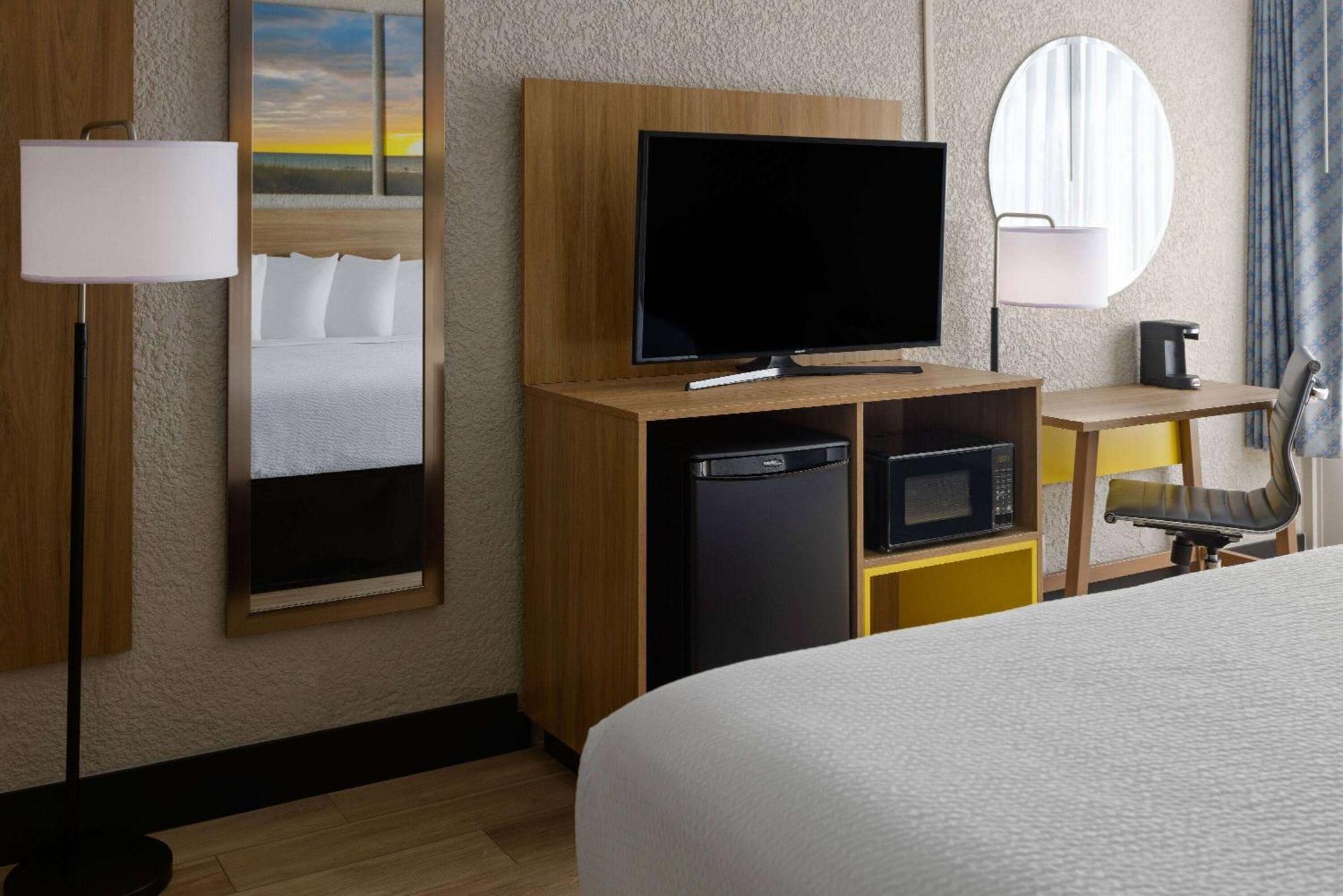 Days Inn By Wyndham Fort Pierce Midtown Bagian luar foto